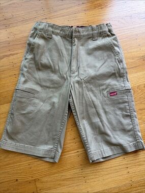 Levi's Men's Olive/Tan Cargo Shorts